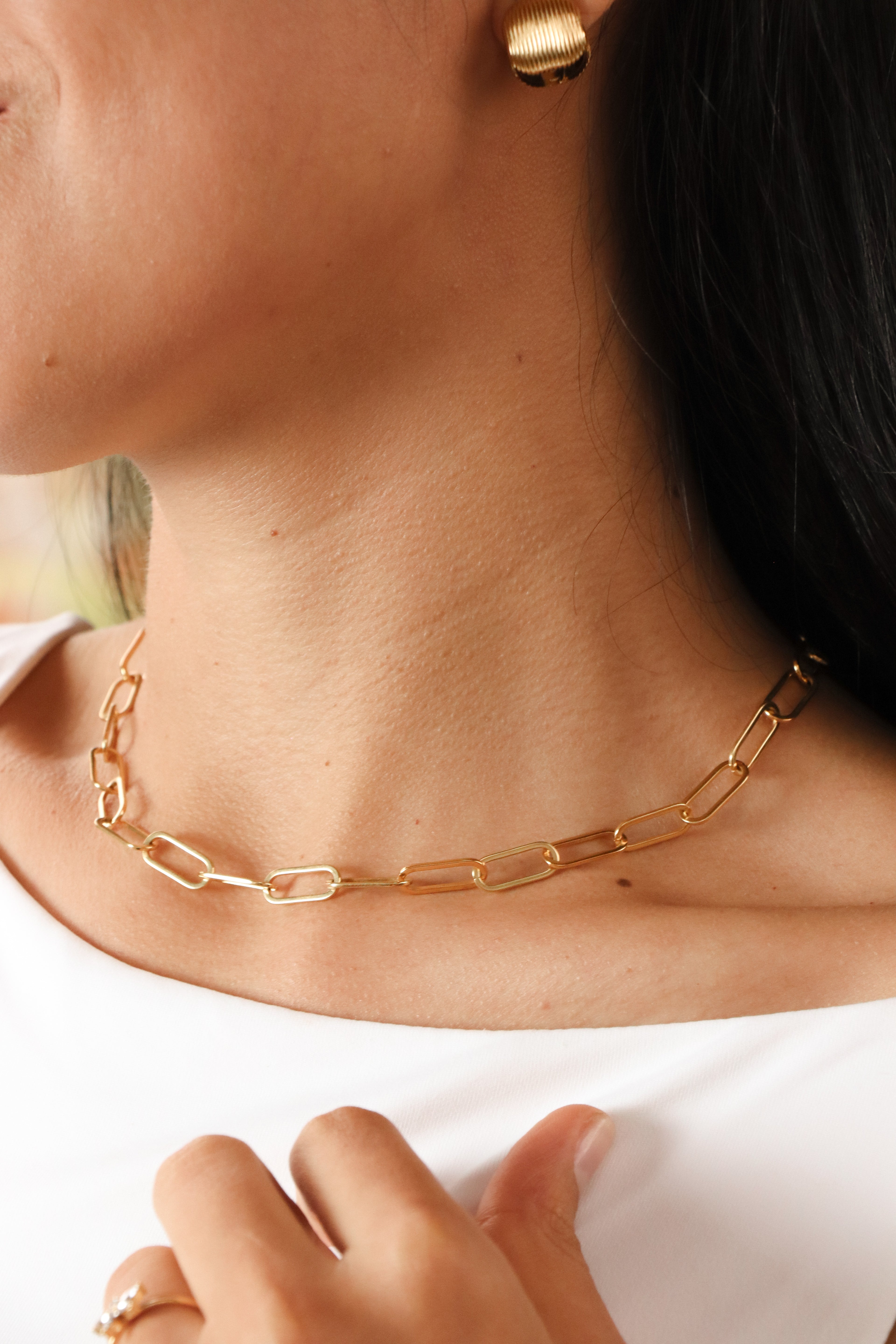 Collar Elara