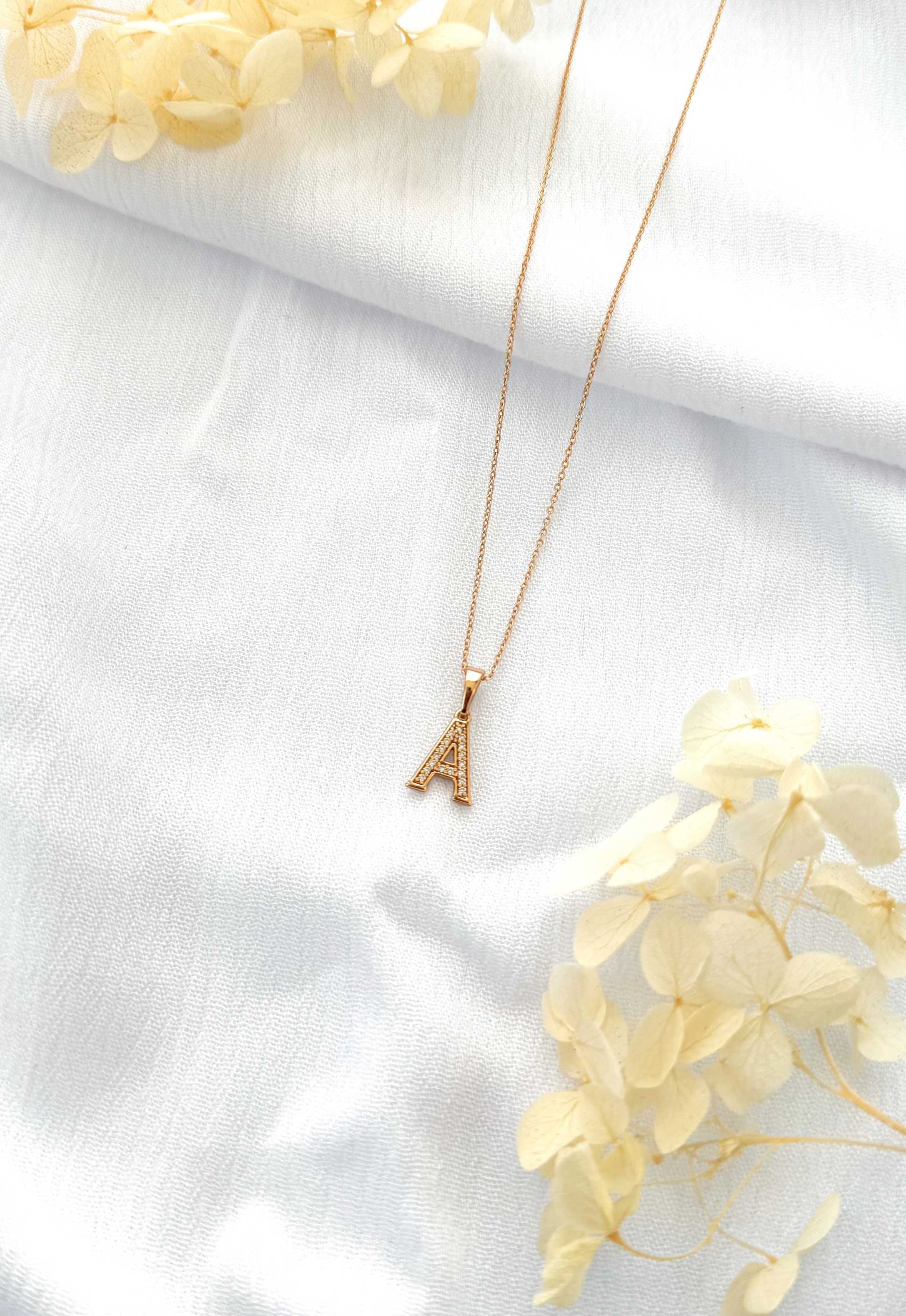 COLLAR INICIAL 'A'
