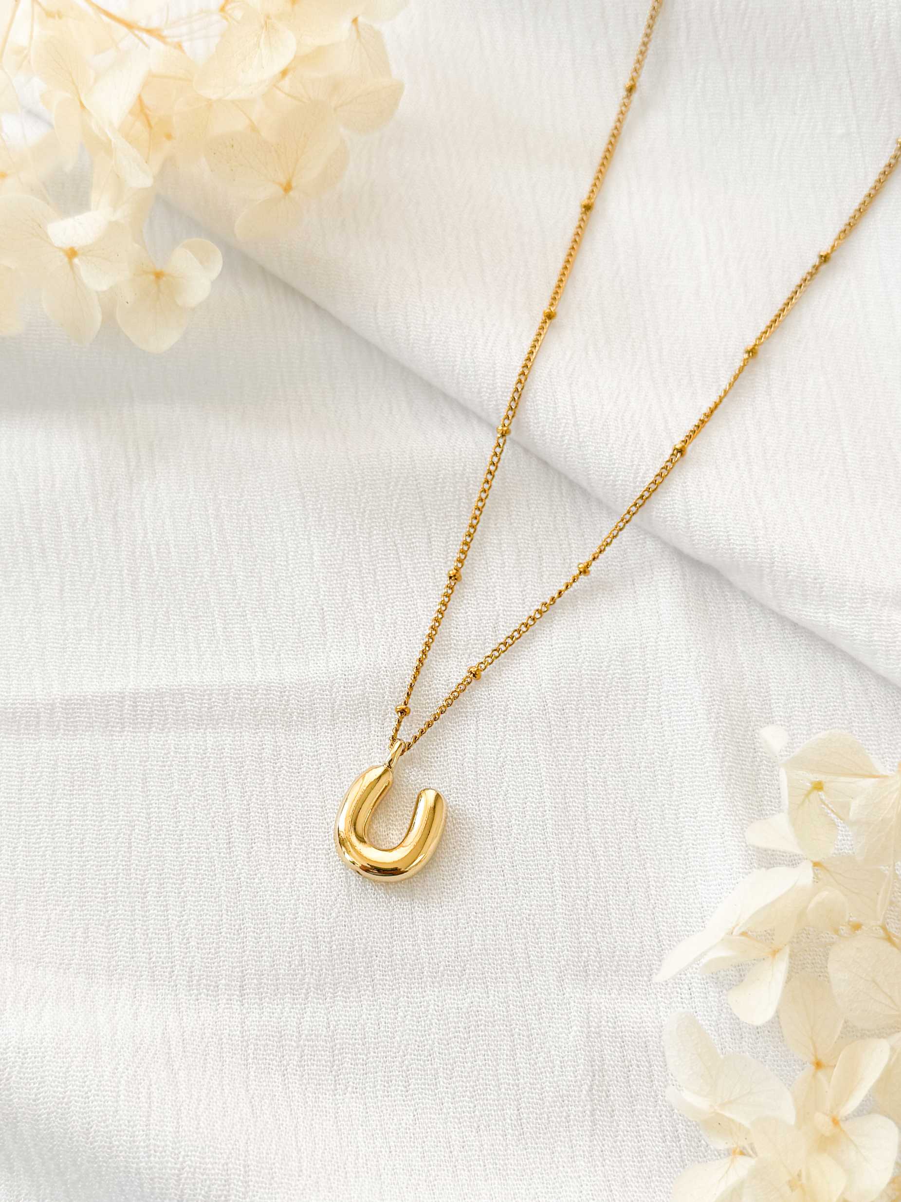 COLLAR DE INICIAL BOMBITA
