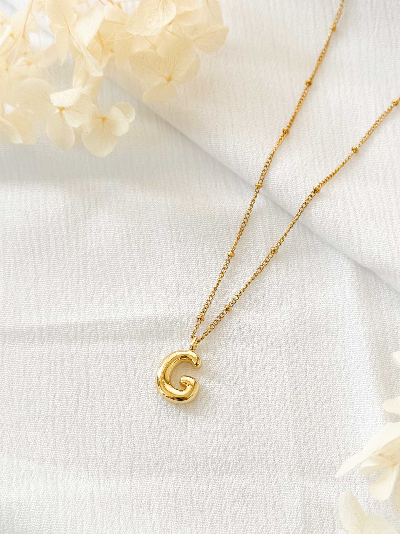 COLLAR DE INICIAL BOMBITA