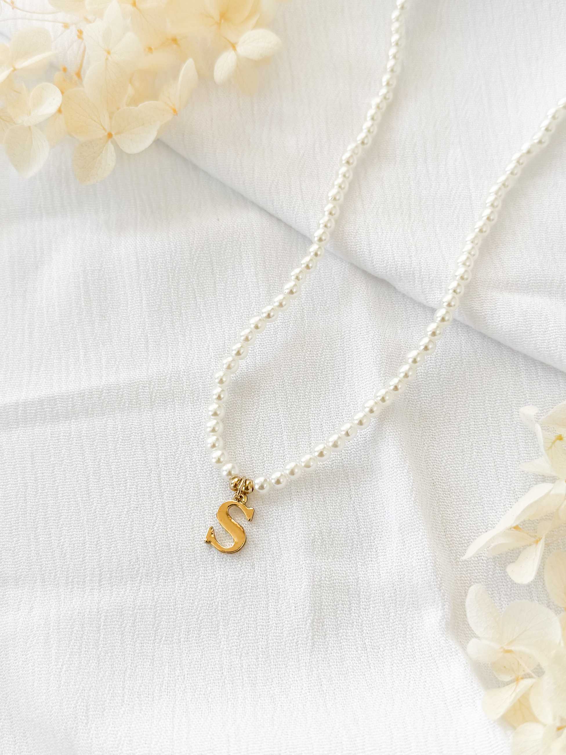 COLLARES INICIAL PERLA