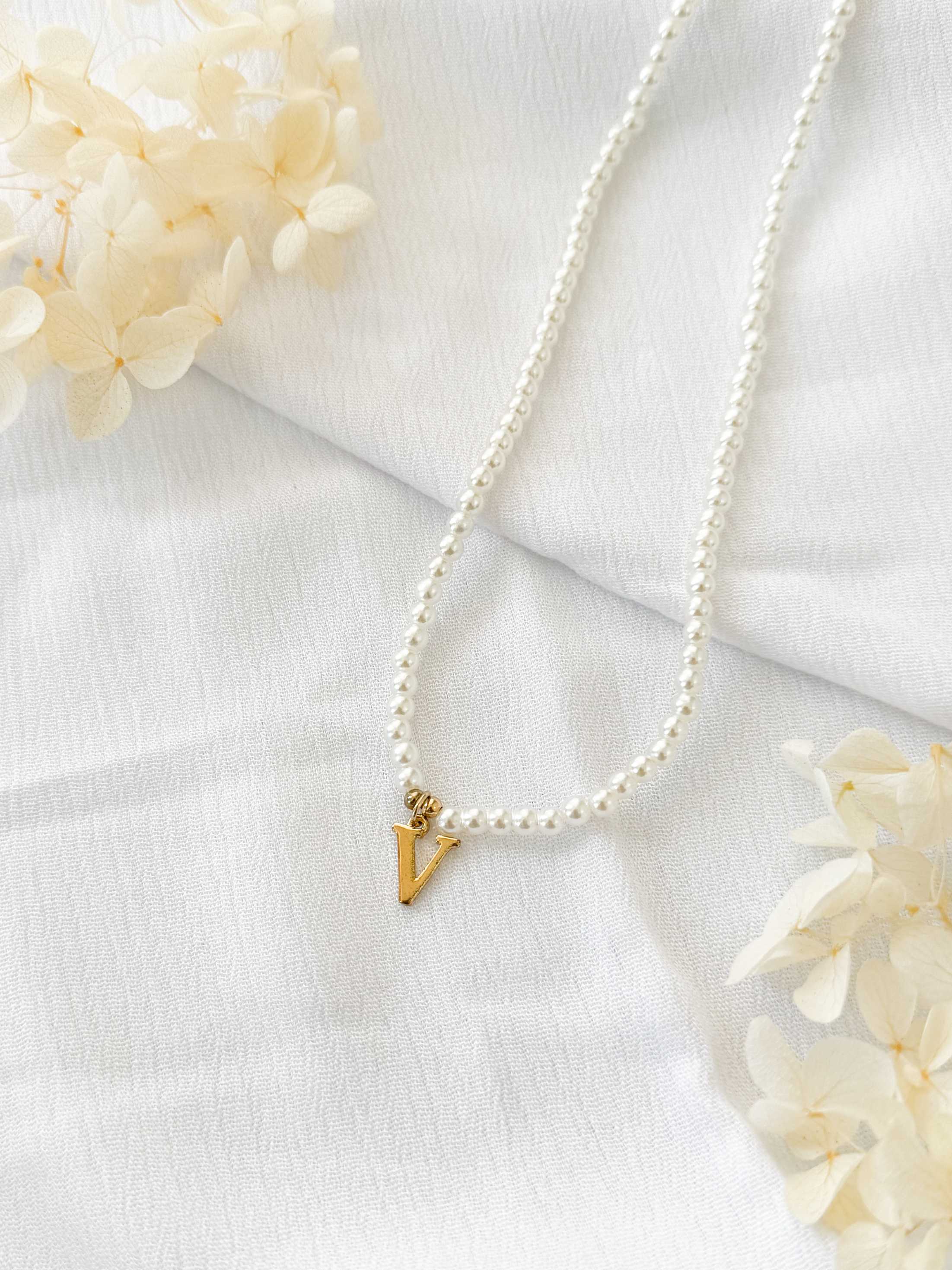 COLLARES INICIAL PERLA