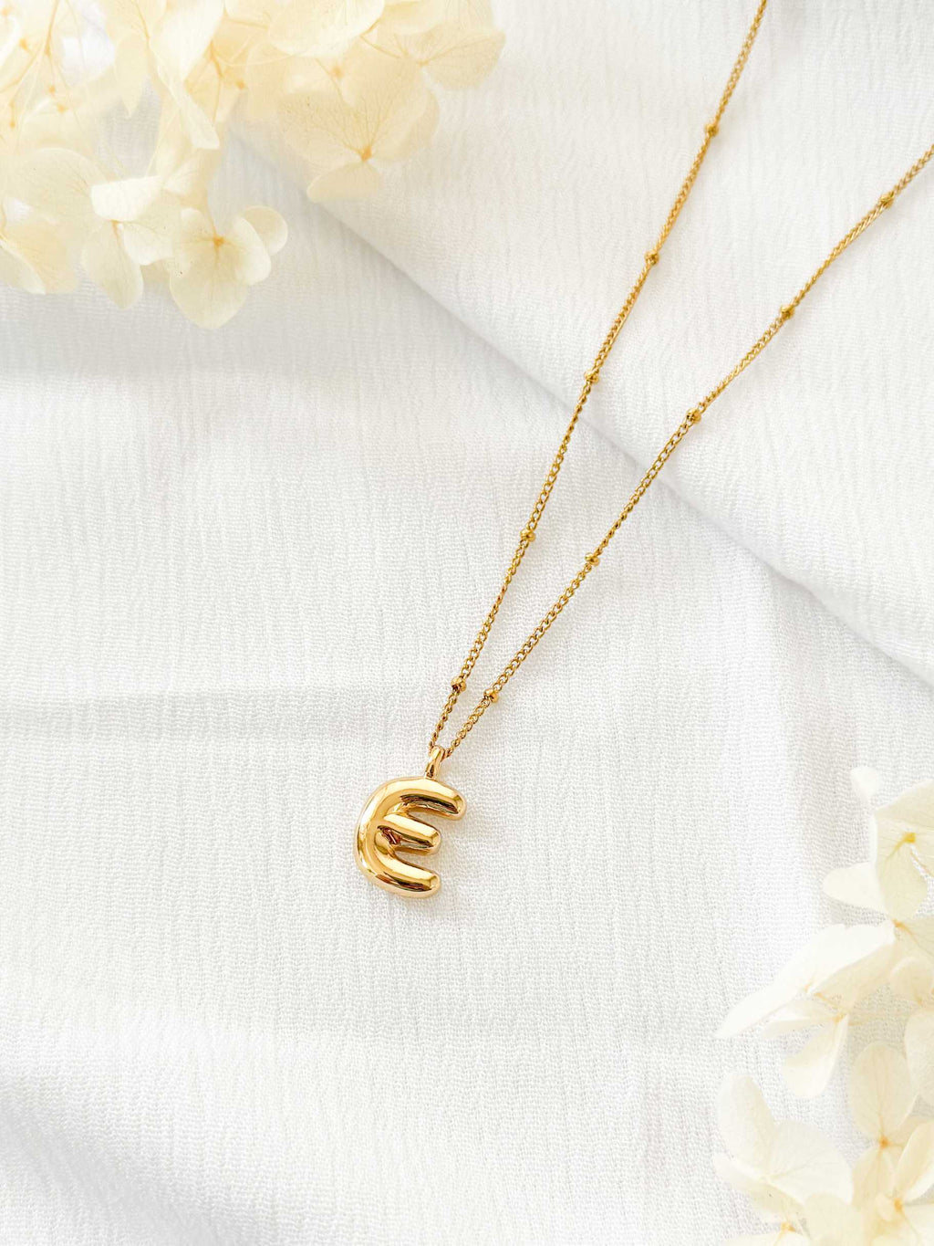 COLLAR DE INICIAL BOMBITA